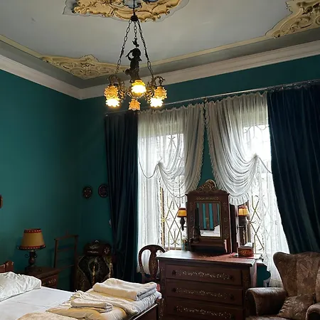 Museum Kutaisi Apartment Exterior photo